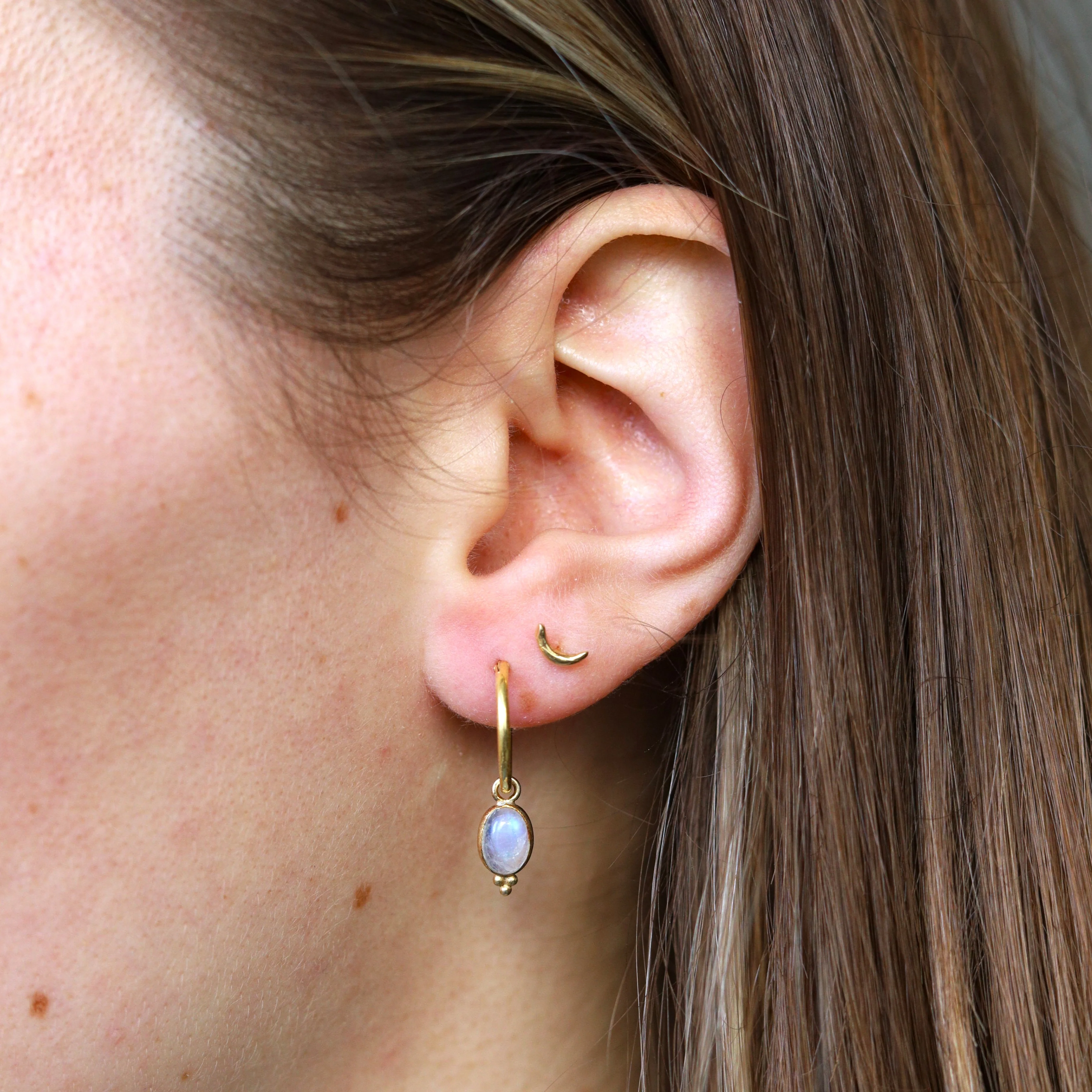 Gold plated oorsteker met maantje - Image 2