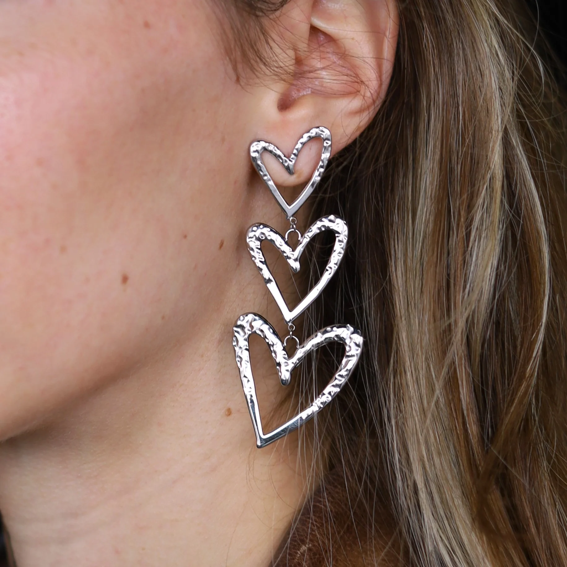 Statement oorbellen met harten zilver - Image 2